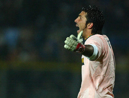 篮球勇士球星连续三场助攻上双