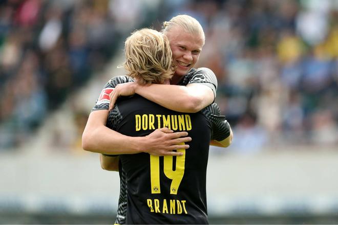 篮球湖人替补球员贡献关键篮板