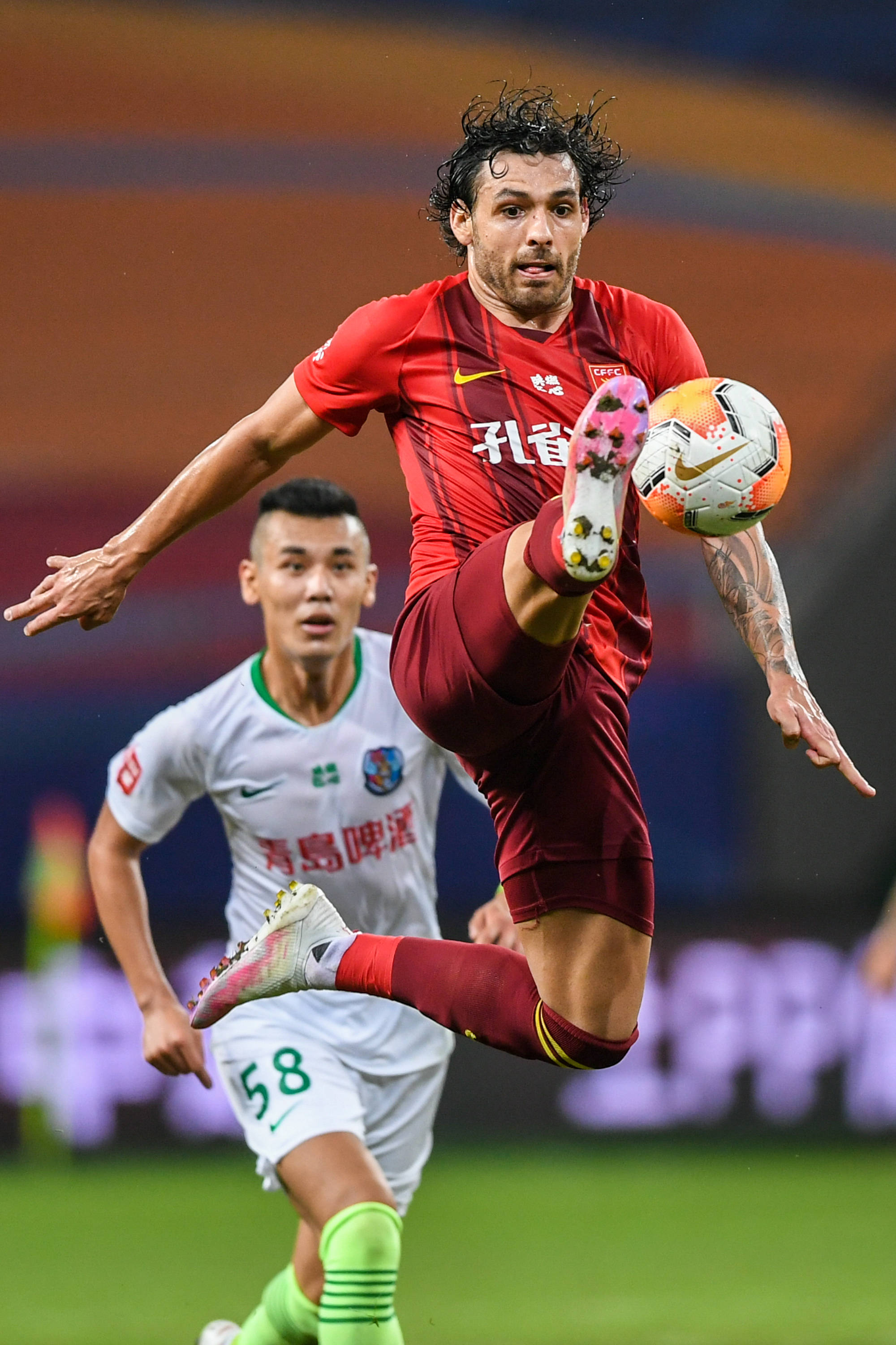 中场铁人再次踢满全场，体能状态亮眼