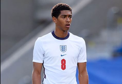 2015年11月：萨尔瓦多·佩雷兹凭借卓越防守与关键安打当选世界大赛MVP。