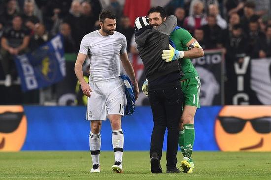 名记西蒙斯：关于鲍尔默的处罚快要公布了，可能在节假日曝光（名记西蒙斯称：鲍尔默处罚临近官宣，或于节假日期间公开）