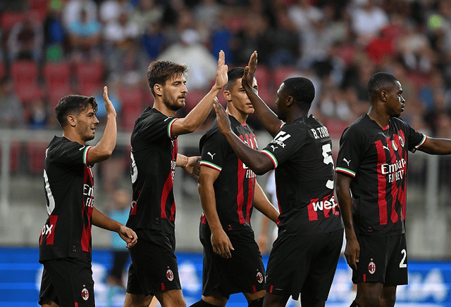 3-0！14亿豪门终结3连平紧追领头羊 神锋两记世界波15轮狂轰16球