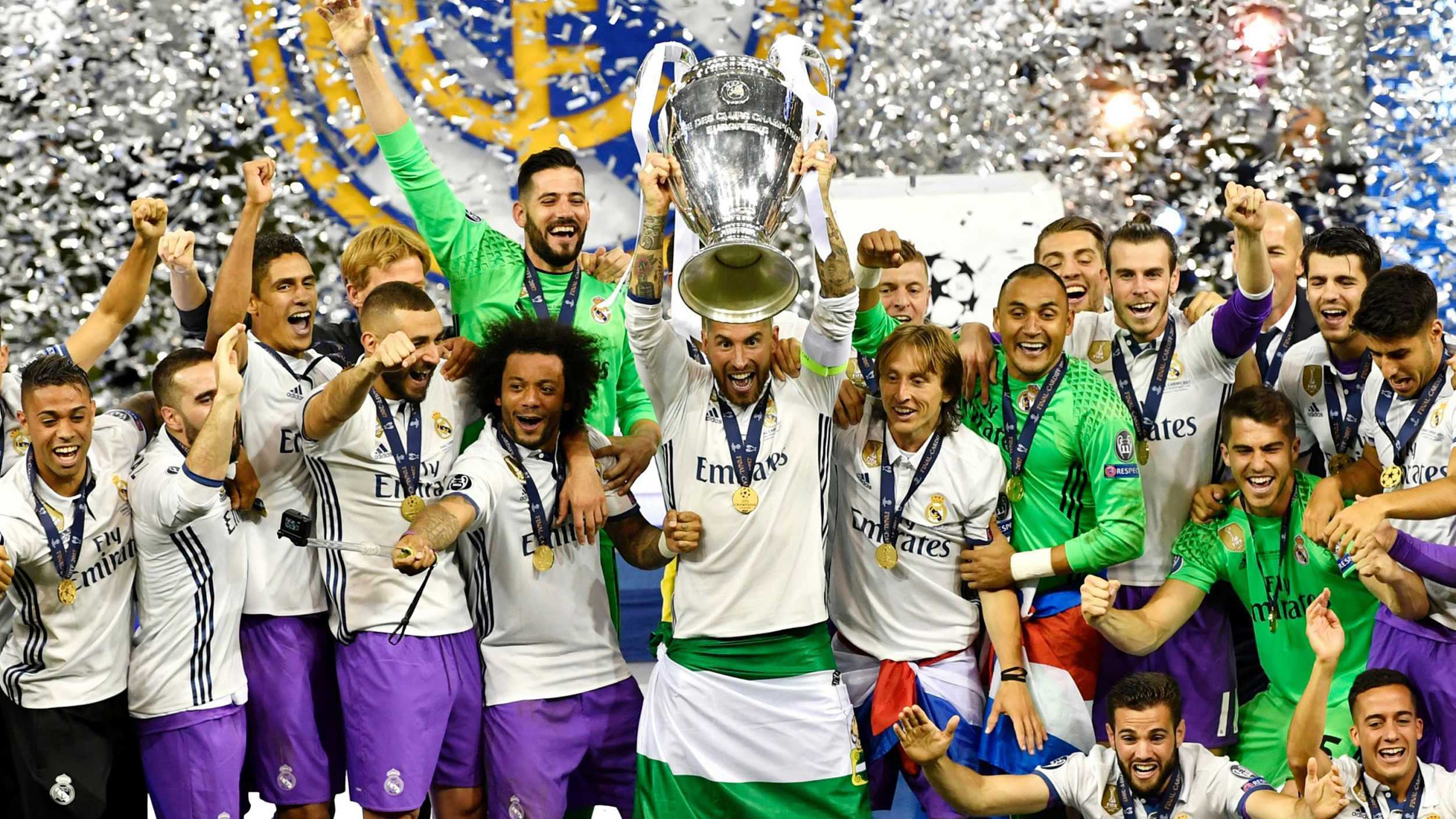 疯狂的足球：米兰门神迈尼昂的盘带合集（绿茵狂潮：米兰门神迈尼昂炫技盘带集锦）