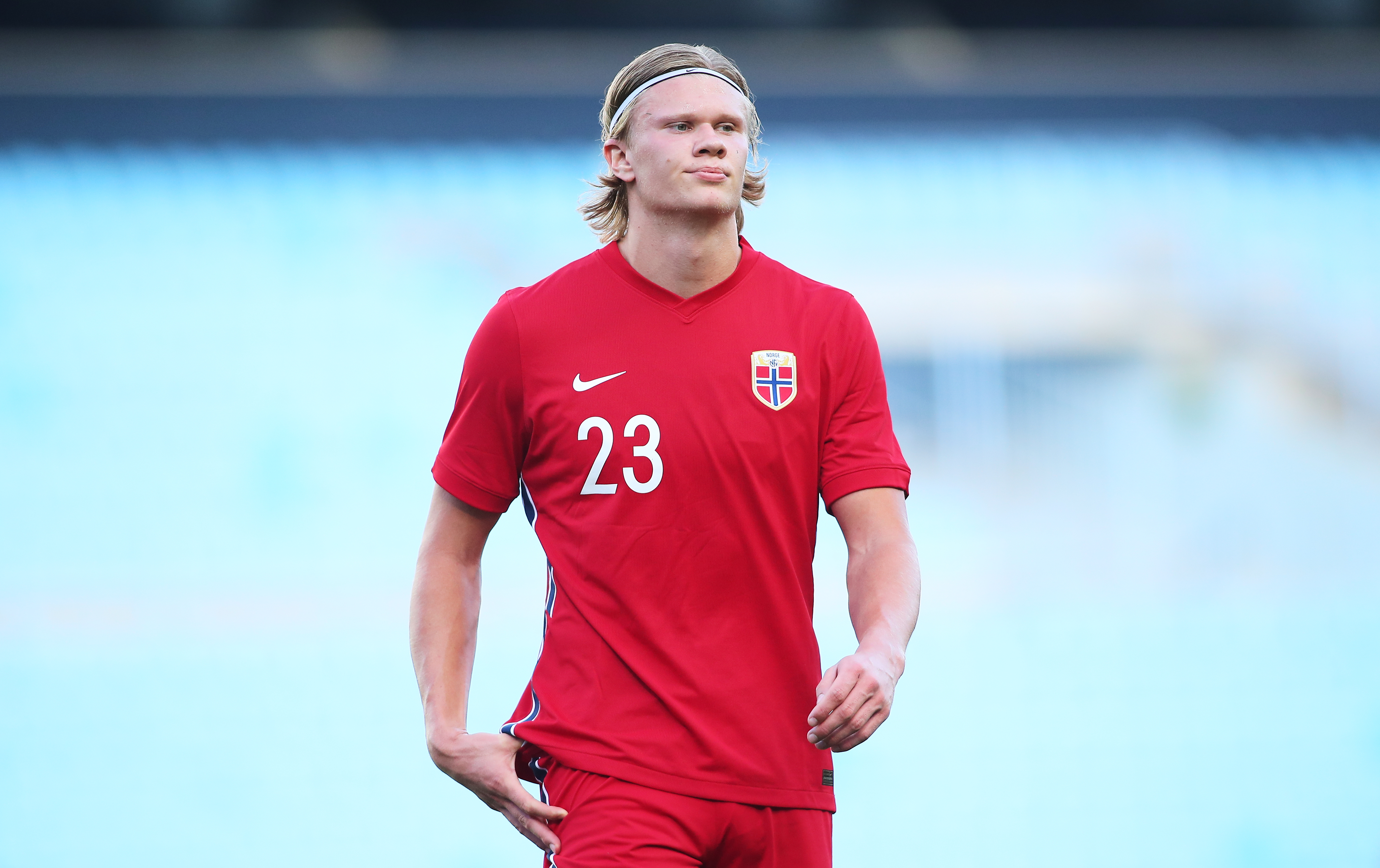 TA：勒沃库森的防守坚如磐石，曼城两侧防线存在巨大漏洞