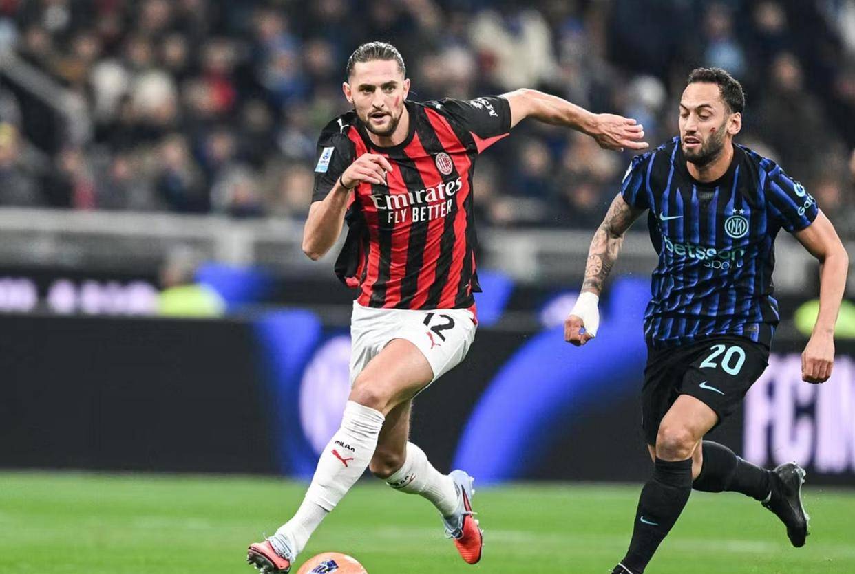 PTSD了？当值德国籍VAR裁判提醒主裁河南队后卫用手阻挡射门